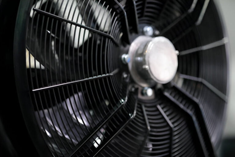 Axial Fans Vs Air Movers: What Is the Differences