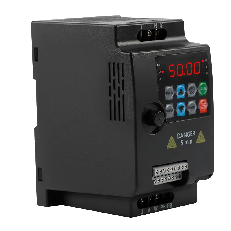 780 series Overloaded vector inverter (12)